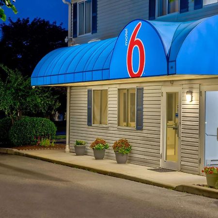 Motel 6 Bethel, Ct - Danbury Dış mekan fotoğraf